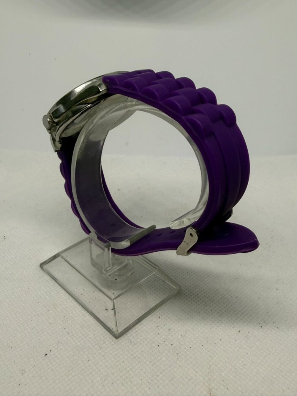 Vivani Women's Silver-Tone Crystal Bezel Purple Rubber Band Analog Quartz Watch - Picture 5 of 11